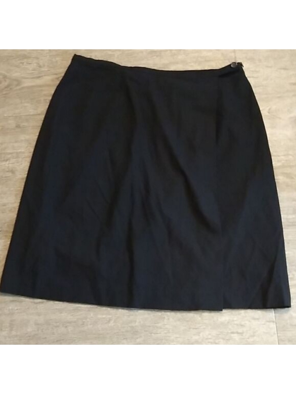 Burberry London Black Wool A-Line Wrap Skirt 14